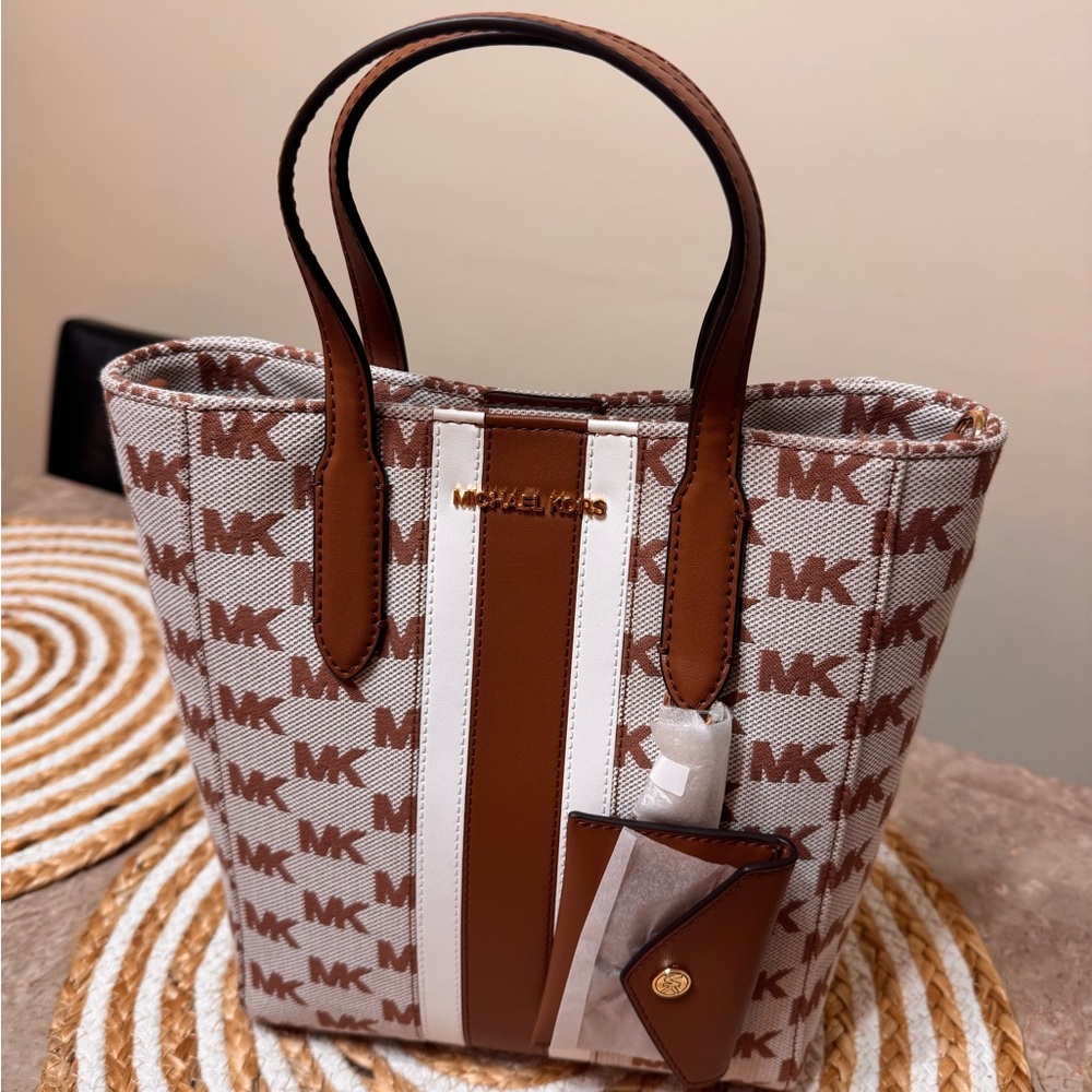 Michael Kors Small Tan/brown Signature Tote